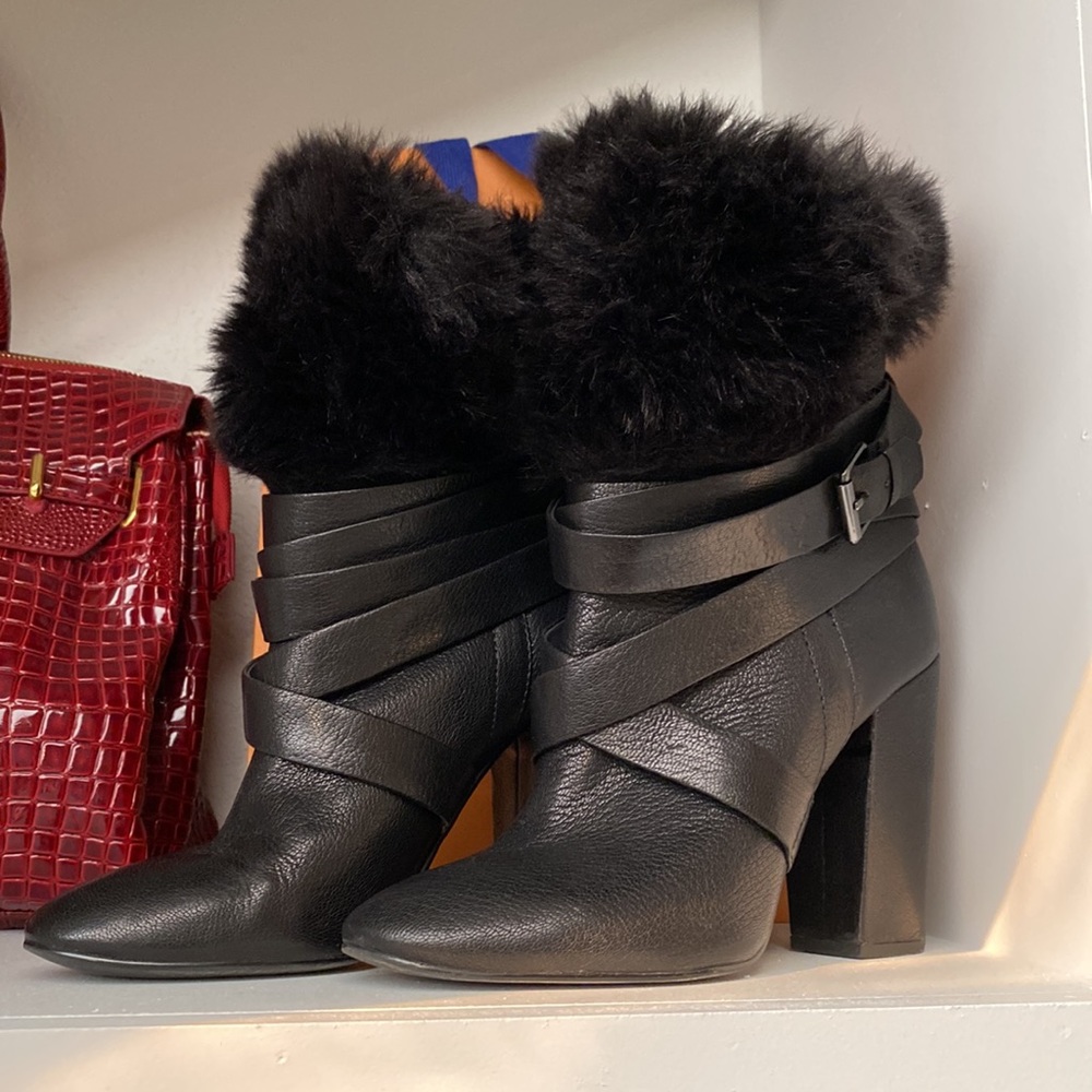 Stunning boots with fur